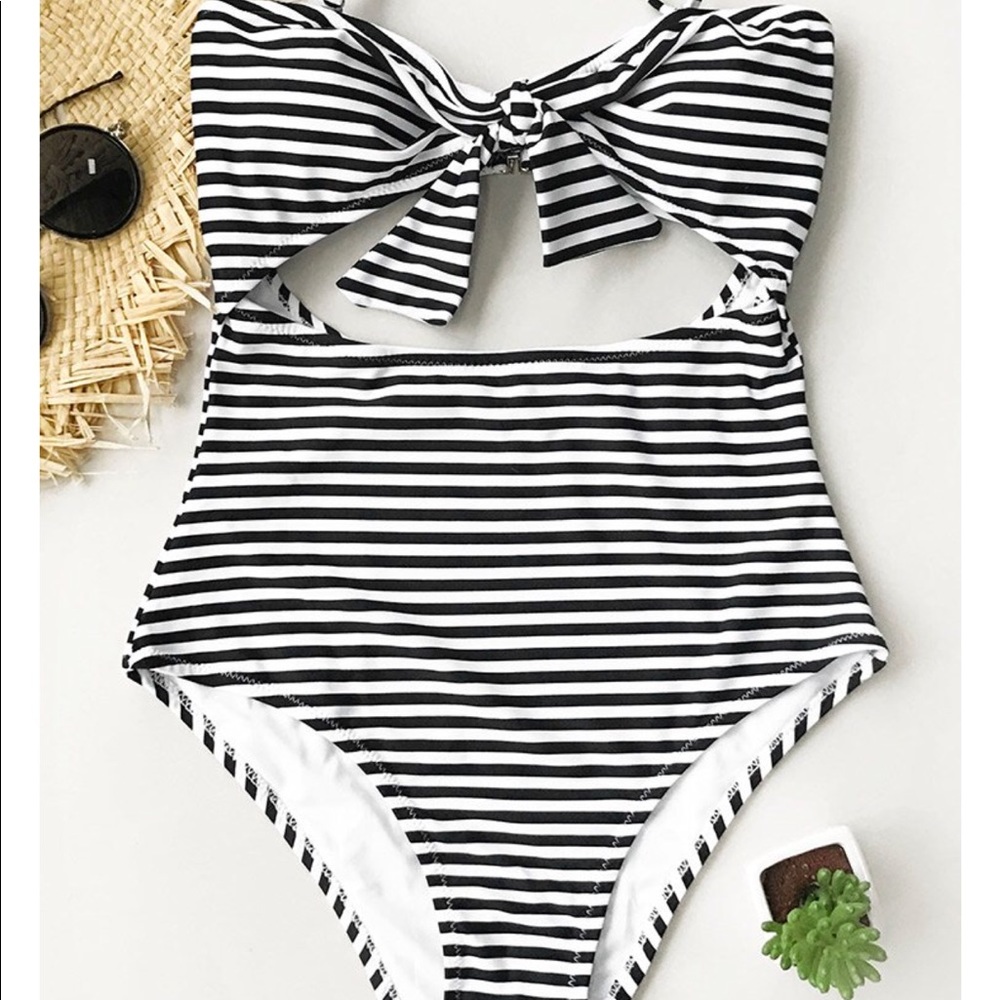 Cupshe Neat As a Pinstripe Halter One - Piece